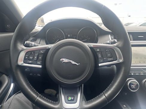 Used 2019 Jaguar E-PACE S image 18