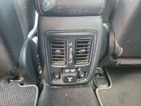 Used 2021 Jeep Grand Cherokee Limited w/ Quick Order Package 28K 80th RWD image 11