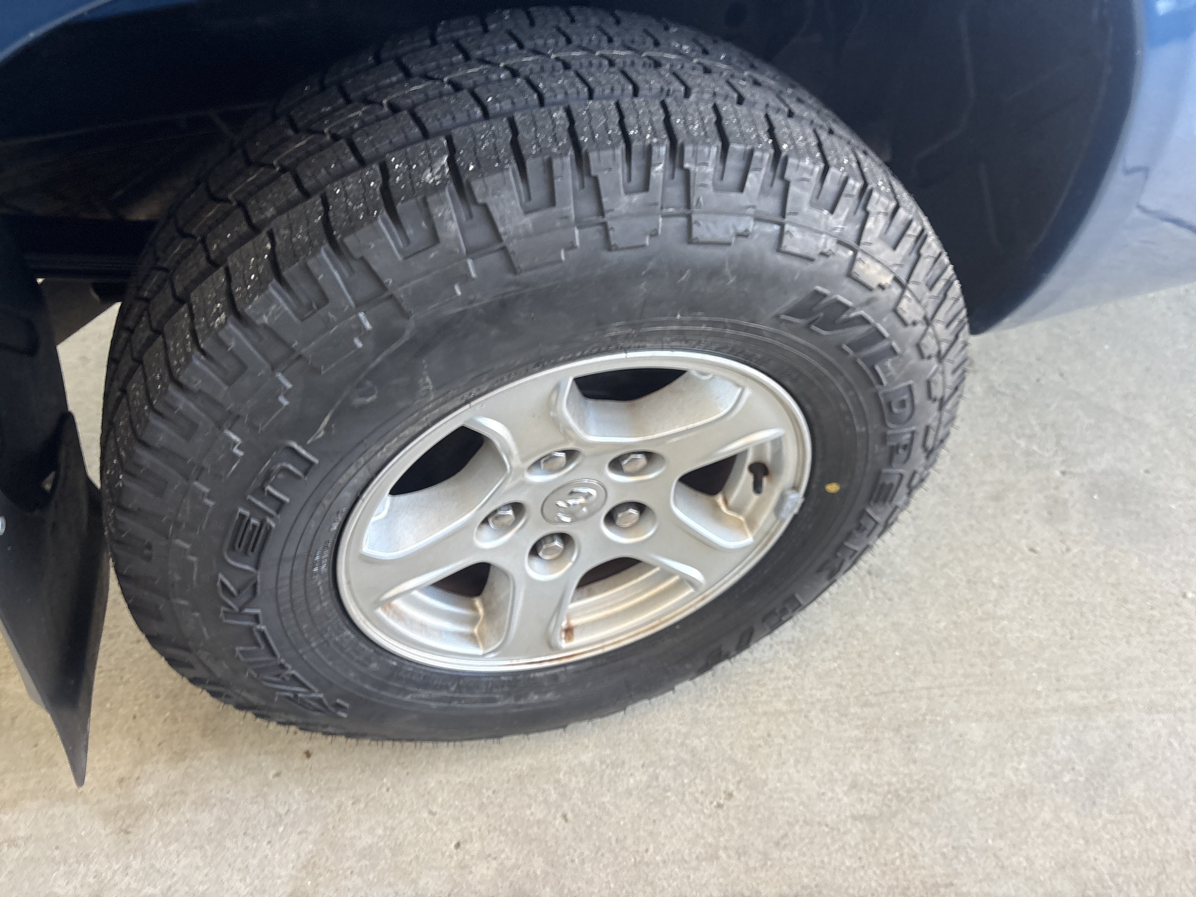 Used 2005 Dodge Dakota SLT AWD/4WD image 6