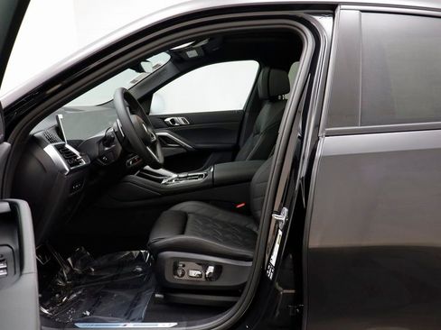 New 2026 BMW X6 xDrive40i w/ Climate Comfort Package image 5