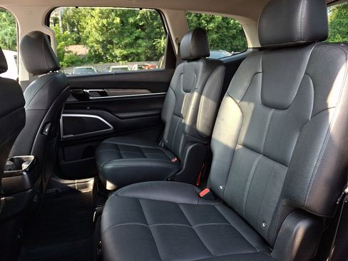 Used 2022 Kia Telluride EX w/ EX Premium Package AWD/4WD image 9