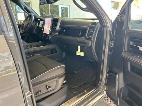 New 2026 RAM 2500 Limited image 33