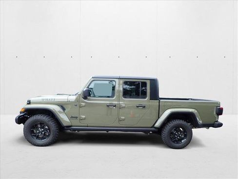 New 2025 Jeep Gladiator Willys image 2