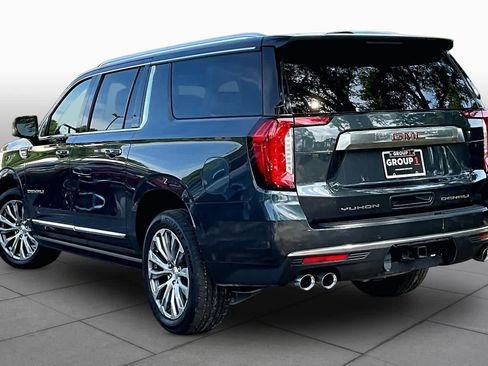 Used 2021 GMC Yukon XL Denali w/ Denali Premium Package AWD/4WD image 12