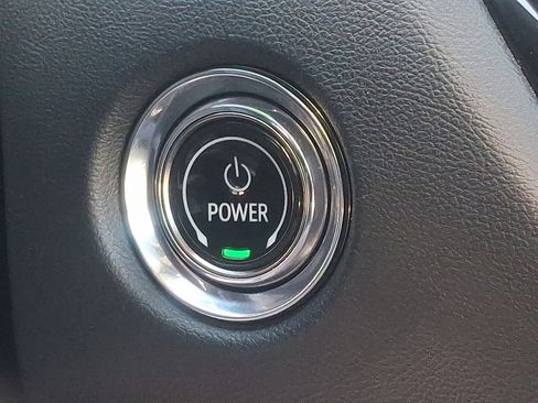 Used 2024 Cadillac Lyriq Luxury image 24