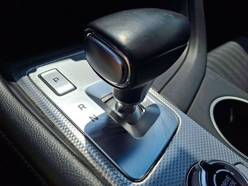 Used 2023 Genesis G70 3.3T AWD/4WD image 15