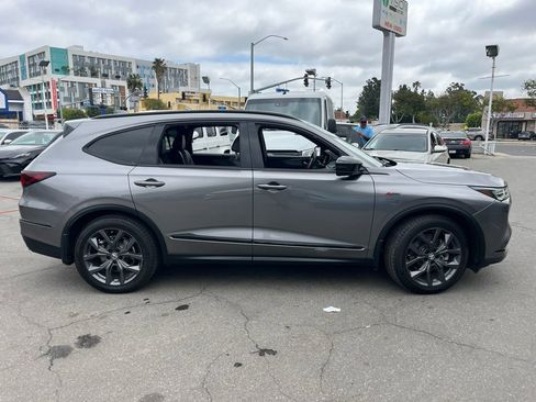 Used 2022 Acura MDX A-Spec image 8