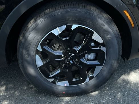 New 2026 Kia Sorento S FWD image 18