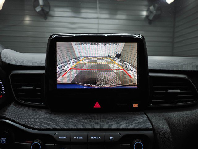 Used 2020 Hyundai Veloster Turbo FWD image 26
