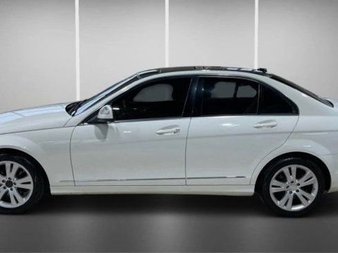 Used 2008 Mercedes-Benz C 300 Sedan image 6