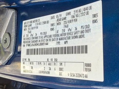Used 2019 Ford Escape Titanium AWD/4WD image 5