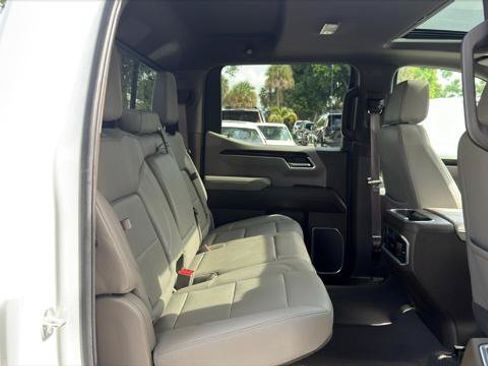 Used 2025 GMC Sierra 1500 SLT w/ SLT Premium Package AWD/4WD image 22