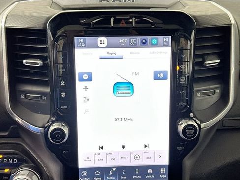 Used 2023 RAM 1500 Laramie image 13