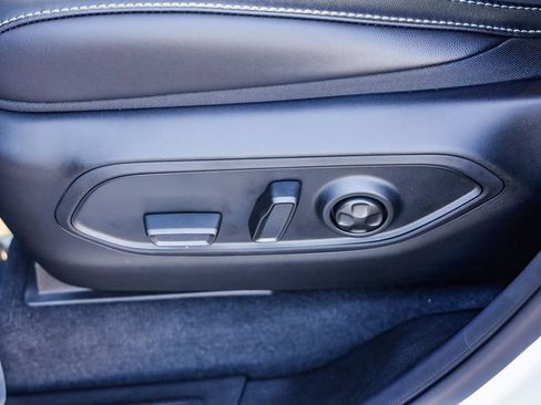 New 2025 Jeep Grand Cherokee Altitude image 22