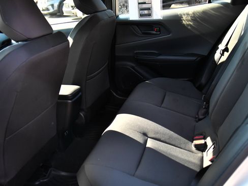 Used 2024 Toyota Prius LE FWD image 34