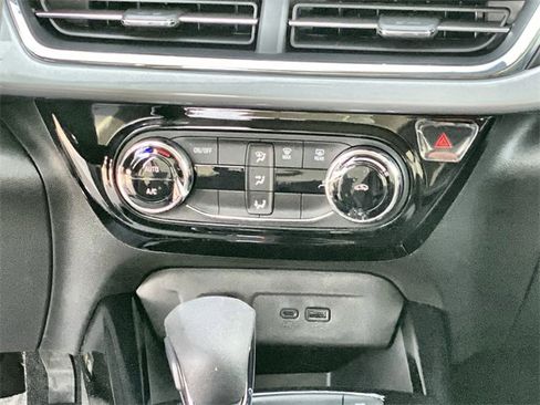 Used 2026 Chevrolet Trax LT image 14