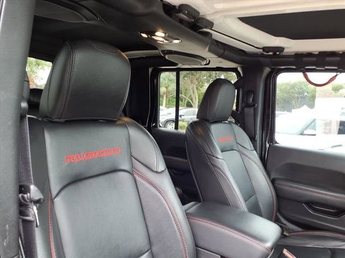 Used 2023 Jeep Gladiator Rubicon w/ Cold Weather Group image 20