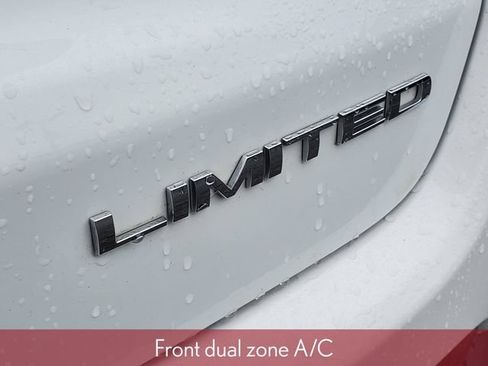 Used 2024 Jeep Compass Limited AWD/4WD image 8