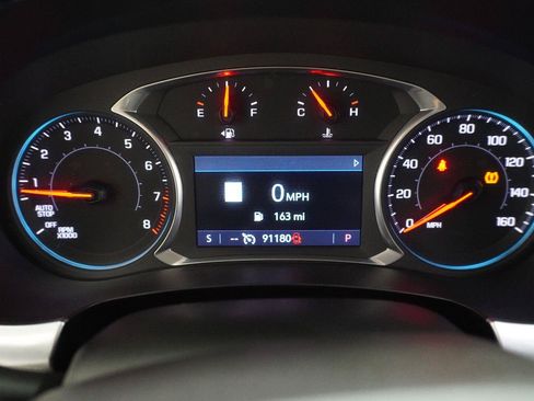 Used 2020 Chevrolet Traverse LT w/ LT Premium Package FWD image 12