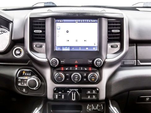 Used 2022 RAM 1500 Big Horn AWD/4WD image 18