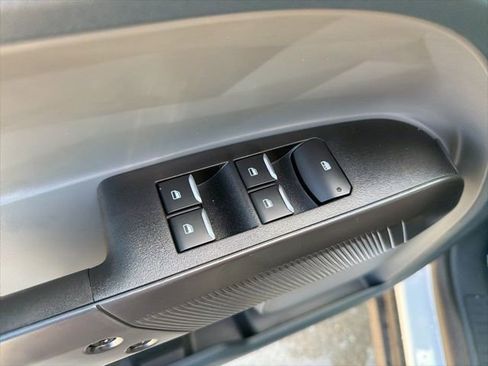 New 2026 Ford Maverick XL FWD image 18