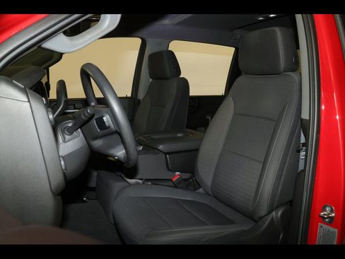 Used 2022 Chevrolet Silverado 2500 Custom w/ Custom Value Package AWD/4WD image 14