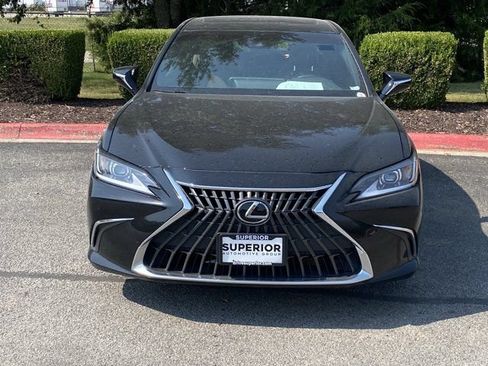 Used 2024 Lexus ES 350 w/ Premium Package FWD image 11