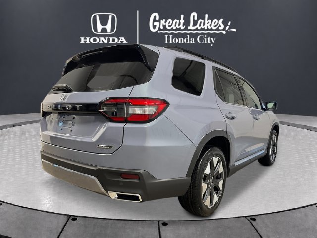 New 2026 Honda Pilot Touring image 5