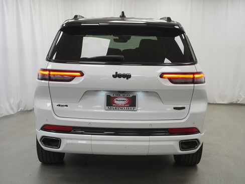 Used 2024 Jeep Grand Cherokee L Summit AWD/4WD image 19