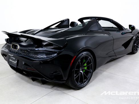 New 2026 McLaren 750S Spider RWD image 10