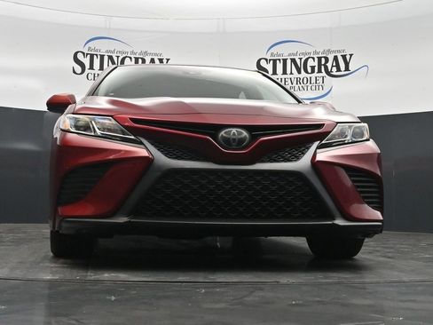 Used 2018 Toyota Camry SE w/ Moonroof Package FWD image 36