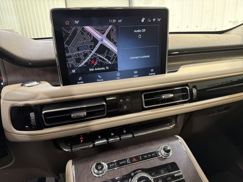 Used 2024 Lincoln Aviator Reserve w/ Elements Package Plus image 19