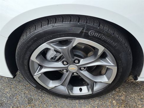 Used 2024 Chevrolet Malibu LT image 25