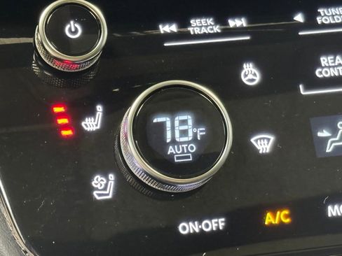 Used 2023 INFINITI QX60 Sensory image 39