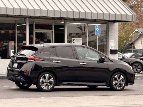 Used 2019 Nissan Leaf SL w/ SL Technology Package image 8
