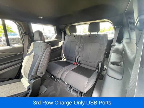 Certified 2025 Jeep Grand Cherokee L Laredo w/ Luxury Tech Group I AWD/4WD image 19
