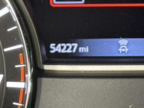 Used 2020 Nissan Pathfinder SV w/ Rock Creek Edition AWD/4WD image 2