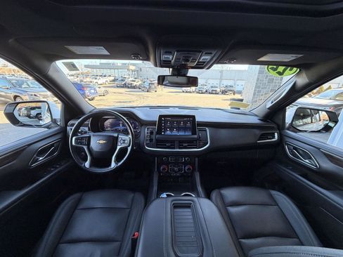 Used 2022 Chevrolet Tahoe LT w/ Luxury Package image 2