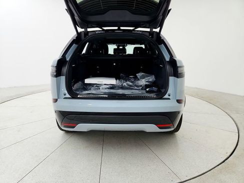 New 2026 Land Rover Range Rover Velar Dynamic SE image 19