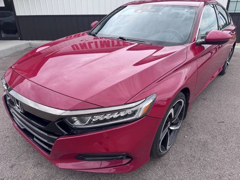 Used 2018 Honda Accord Sport image 2