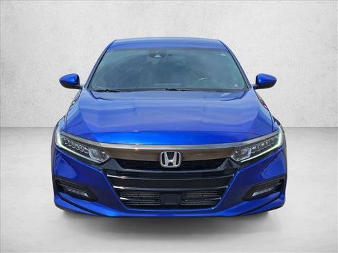 Used 2020 Honda Accord Sport image 2