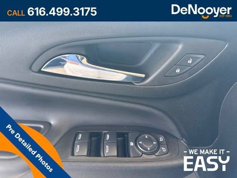 Used 2022 Chevrolet Equinox LT FWD image 8