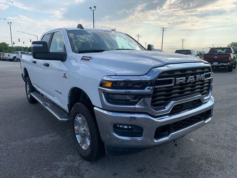 Used 2025 RAM 2500 Big Horn AWD/4WD image 14