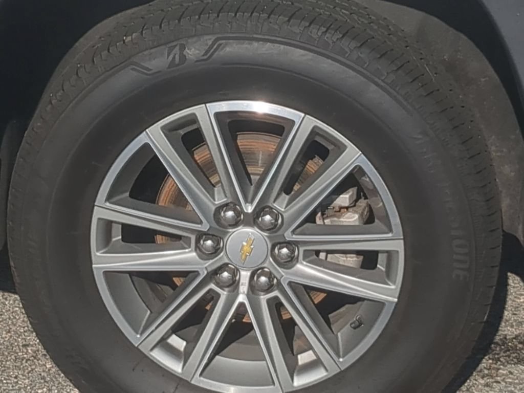 Used 2022 Chevrolet Traverse LT w/ LPO, Floor Liner Package AWD/4WD image 11