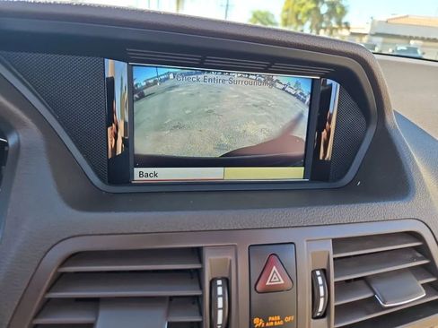 Used 2011 Mercedes-Benz E 350 E 350 Convertible 2D image 23