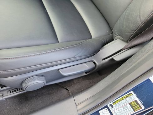 Used 2024 MAZDA MAZDA3 s FWD image 21