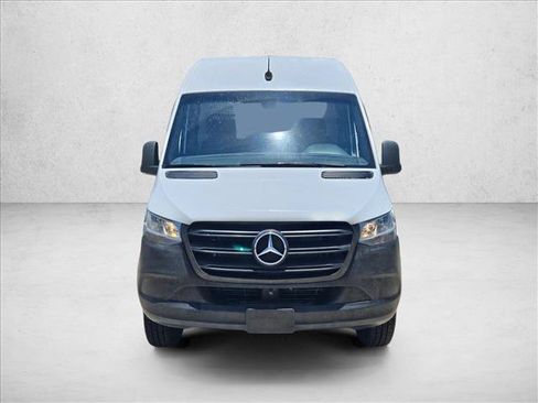 Used 2019 Mercedes-Benz Sprinter 170 image 2