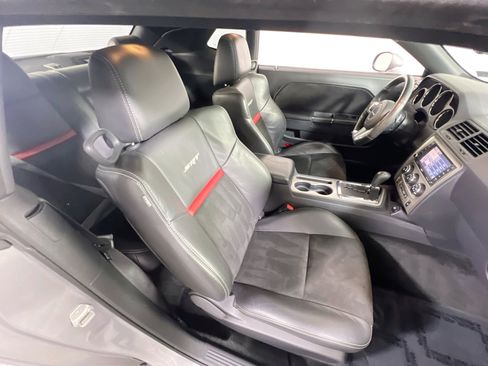 Used 2014 Dodge Challenger SRT8 w/ Harman/Kardon Audio Group image 26