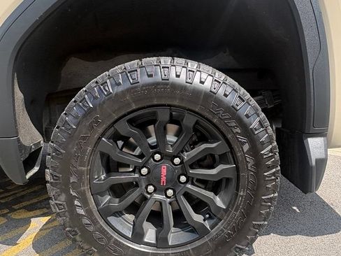 Used 2022 GMC Sierra 1500 AT4X AWD/4WD image 10