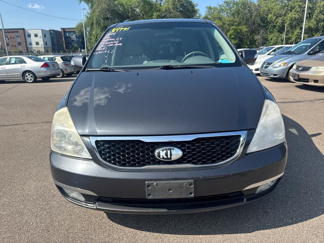 Used 2014 Kia Sedona LX FWD image 2